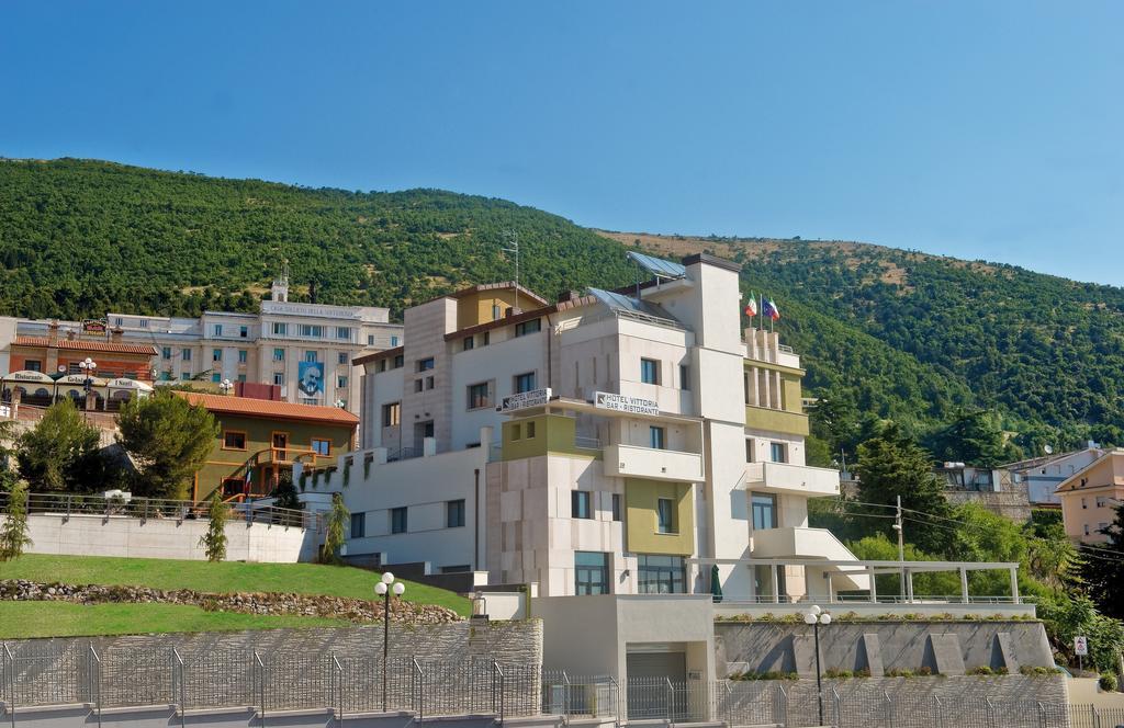 Hotel Vittoria San Giovanni Rotondo Zewnętrze zdjęcie