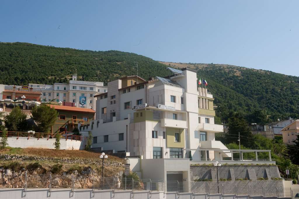 Hotel Vittoria San Giovanni Rotondo Zewnętrze zdjęcie